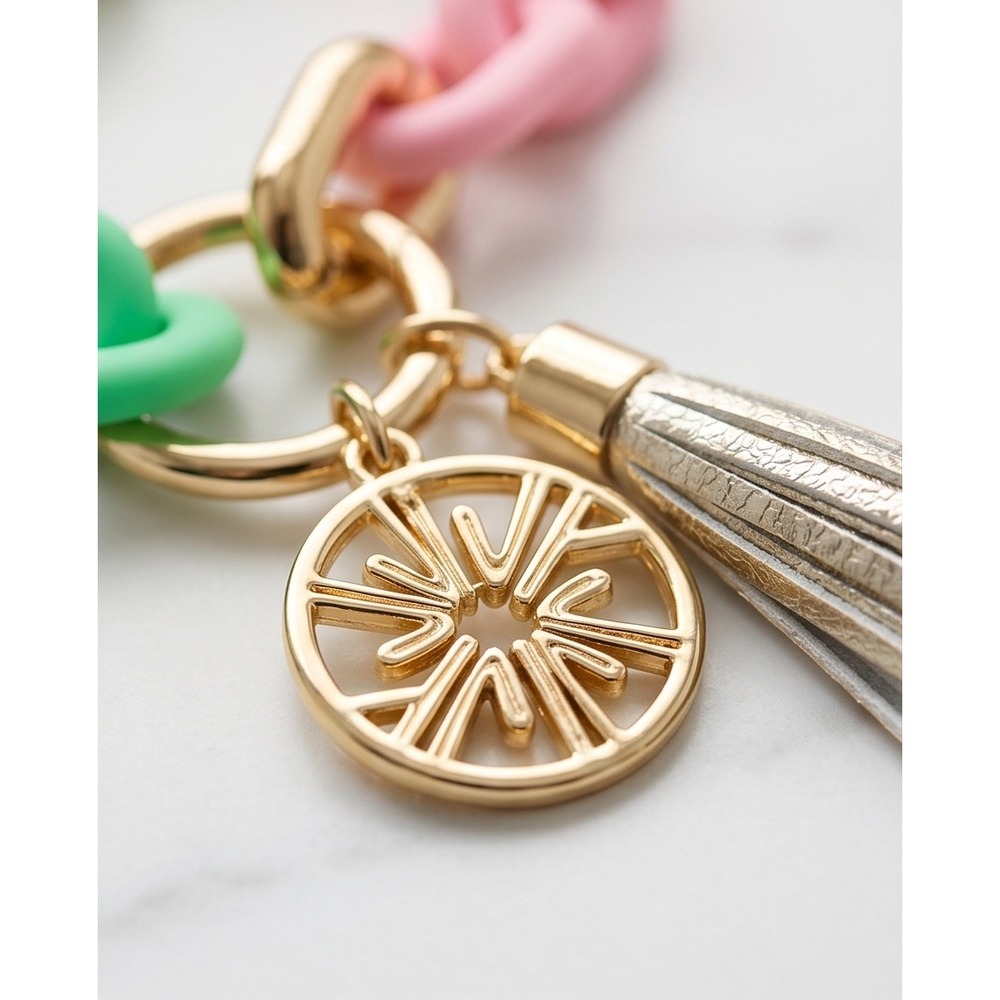 Lilly Pulitzer Keychain Spearmint Green Conch Shell Pink Resin Link Tassel New - Picture 4 of 7